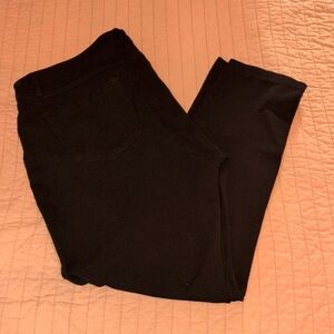 ⭐Black stretch pants